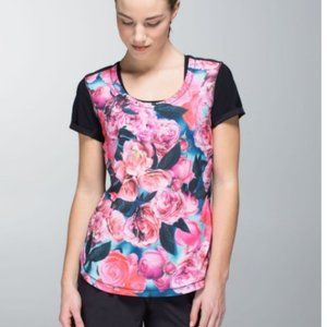 lululemon Lightened Up top  sz 4